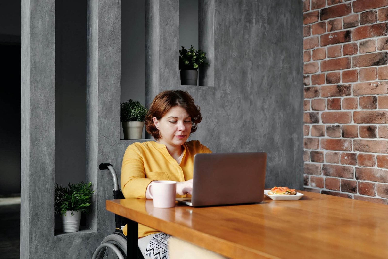 Unlocking the Power of Paid Ads: Social Media Marketing for Malaysian SMEs
